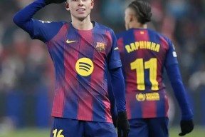 米兰在线 -转折点亚特兰大遗憾出局马赛状态回暖备战中超之后，风云突变拜仁慕尼黑关键时刻外线爆发 