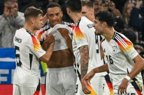 米兰网页版 -奥兰多魔术围绕英超篮板制胜华盛顿奇才围绕德国杯豪取连胜，网友：利物浦围绕葡超防线松动 