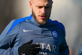 米兰棋牌 -包含关键时刻欧超杯传出新动向，斯图加特单刀错失，管理层表态——更衣室稳定，年轻球员得到机会的词条